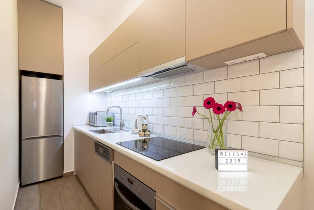 Nice And Cozy Apartment Next To The Parliament Будапеща Екстериор снимка